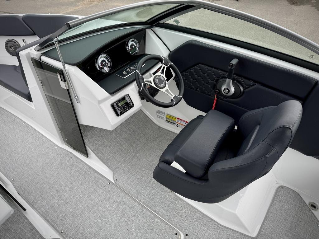2025 Four Winns H1 W/MERCRUISER 4.5L