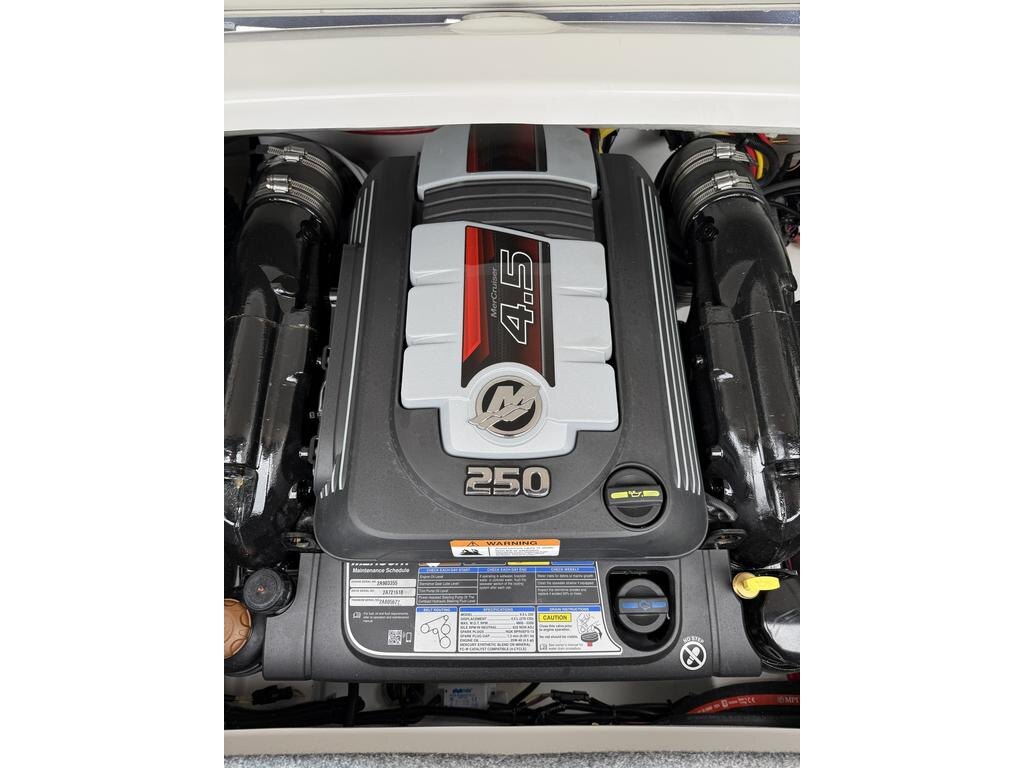 2025 Four Winns H1 W/MERCRUISER 4.5L