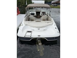 2005 Doral Boats 190 w/VOLVO PENTA 4.3L