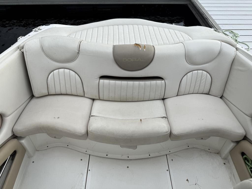2005 Doral Boats 190 w/VOLVO PENTA 4.3L