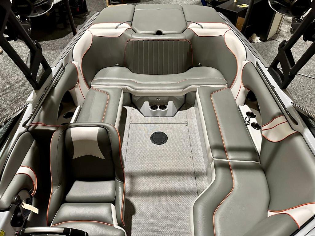 2024 Sanger V237 SX W/INDMAR 6.2L RAPTOR 400