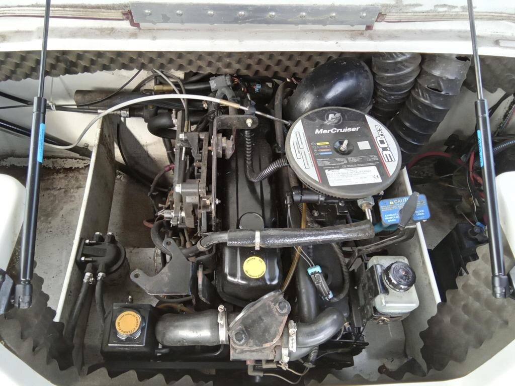 2009 Tahoe Q4 w/MERCRUISER 3.0L