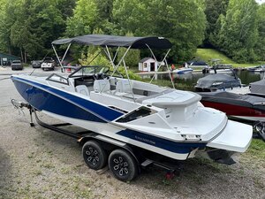 2024 Glastron GTD 245 W/MERCRUISER 6.2L