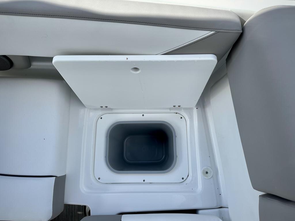 2024 Glastron GTD 245 W/MERCRUISER 6.2L