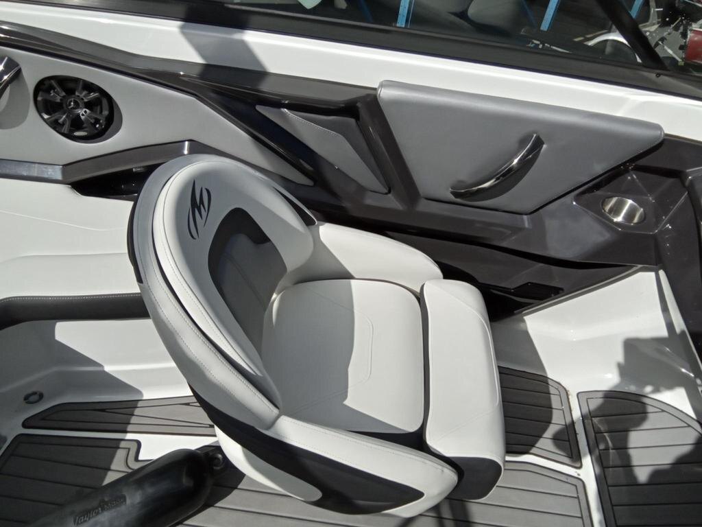 2015 Monterey Boats 238 SS