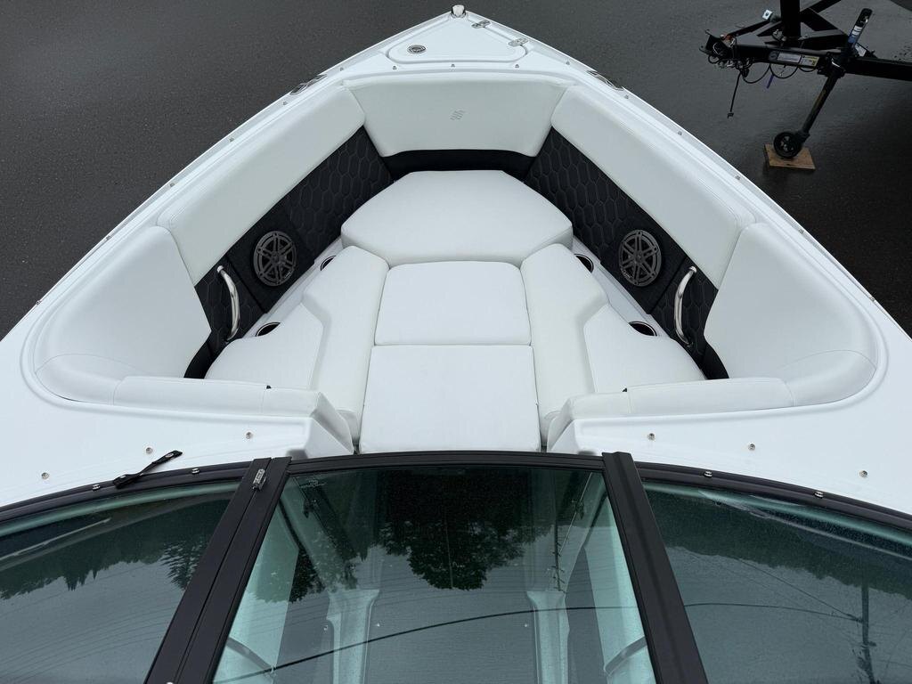 2025 Four Winns H2 W/MERCRUISER 6.2L