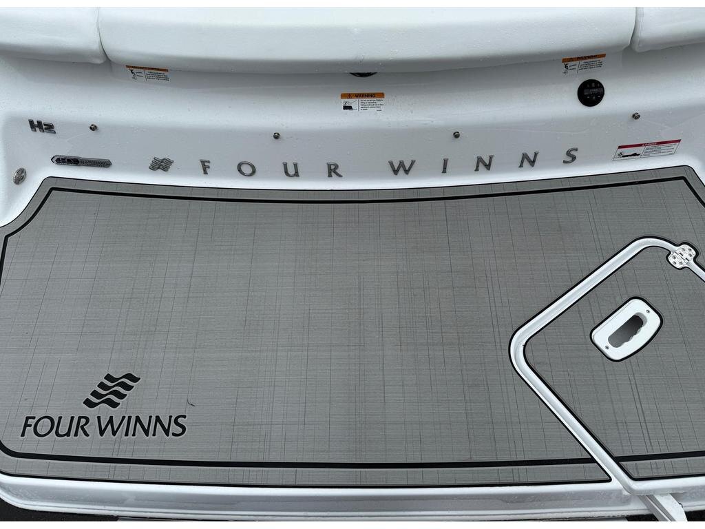 2025 Four Winns H2 W/MERCRUISER 6.2L