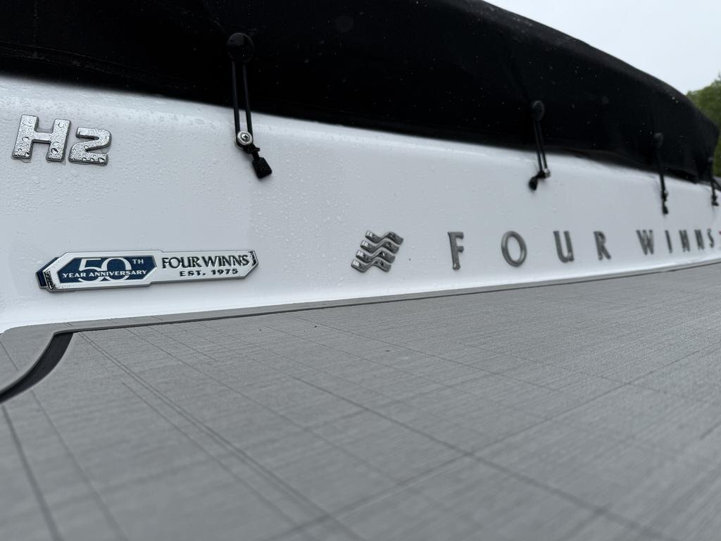 2025 Four Winns H2 W/MERCRUISER 6.2L