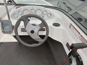 2011 Bayliner 175
