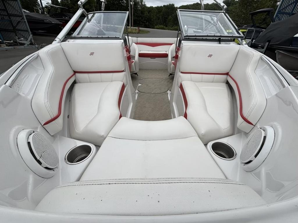 2009 Four Winns H200 W/VOLVO PENTA 4.3L