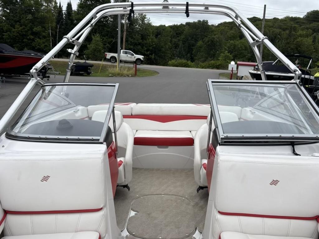 2009 Four Winns H200 W/VOLVO PENTA 4.3L