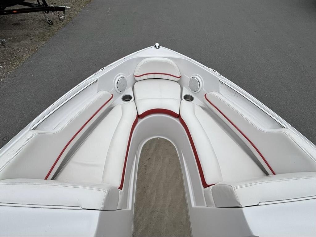 2009 Four Winns H200 W/VOLVO PENTA 4.3L
