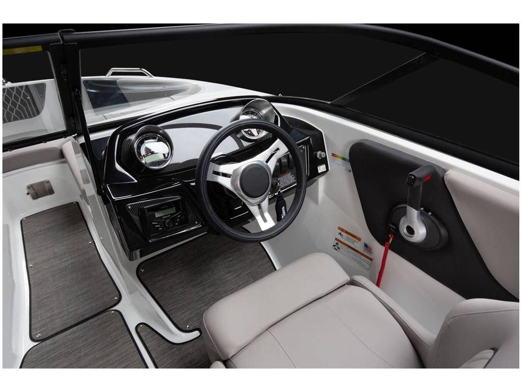 2022 Glastron GX 195 W/MERCRUISER 4.5L MPI