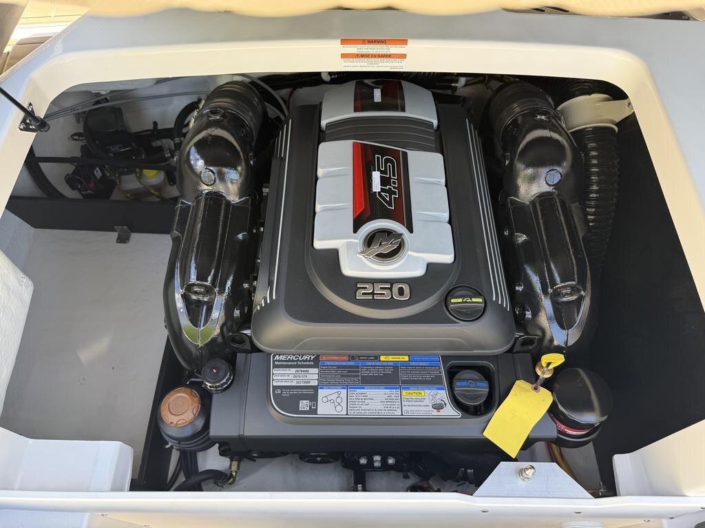 2025 Monterey Boats M20 SERIES