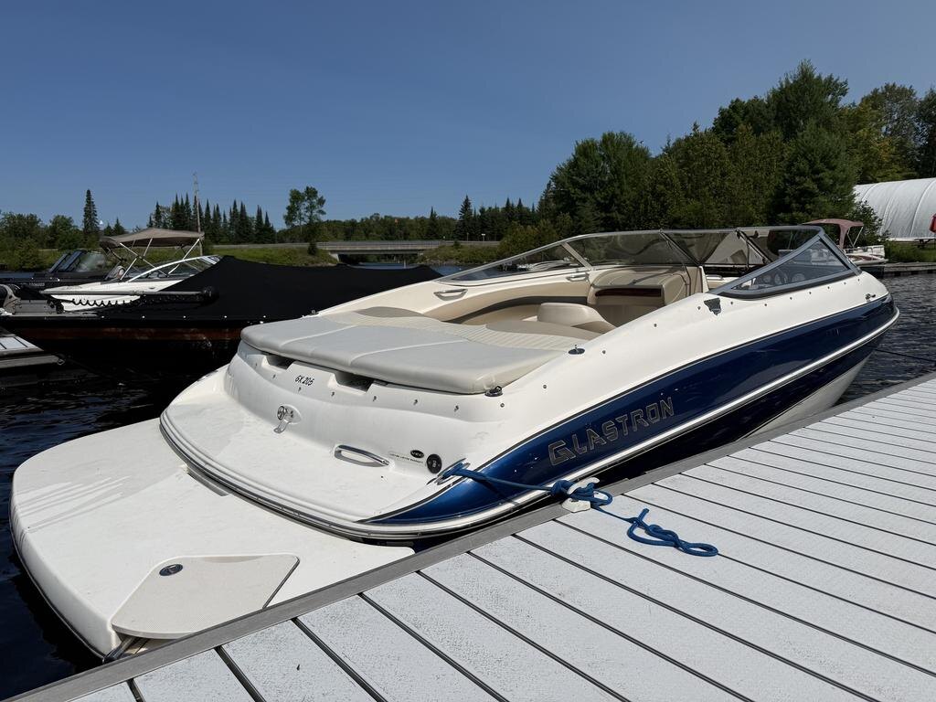 2006 Glastron GX 205 w/MERCRUISER 5.0L
