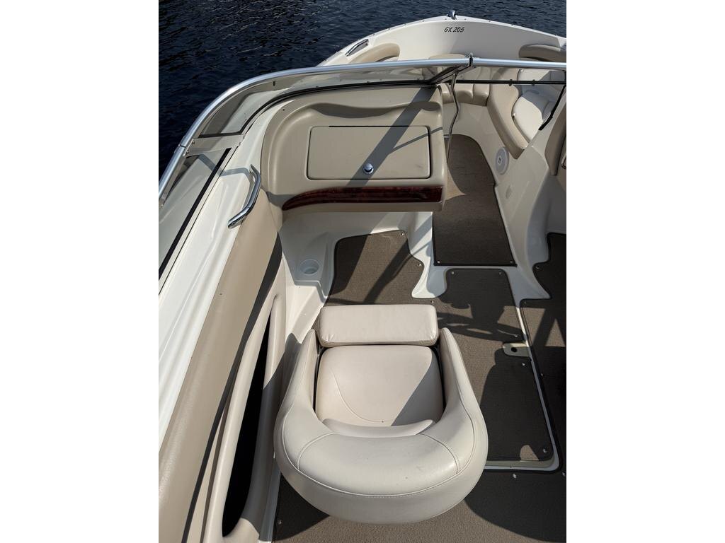 2006 Glastron GX 205 w/MERCRUISER 5.0L