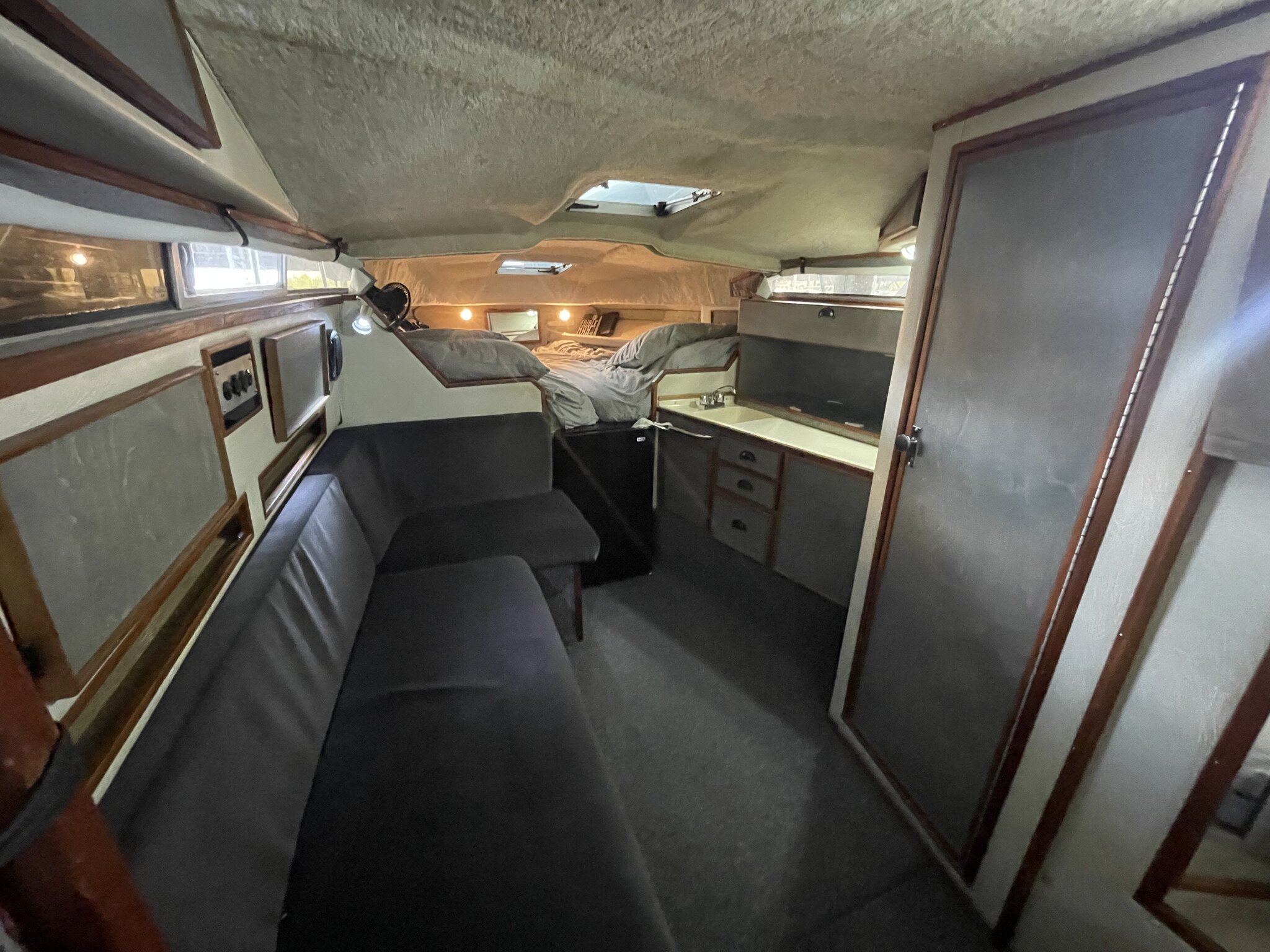 1986 Sea Ray 270 Sundancer