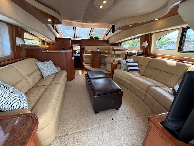 8299 593051 22838270 Silverton 43 Sportbridge