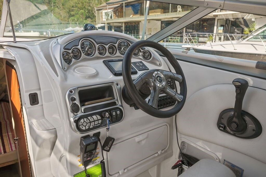 8299 595344 22898531 Crownline 270cr