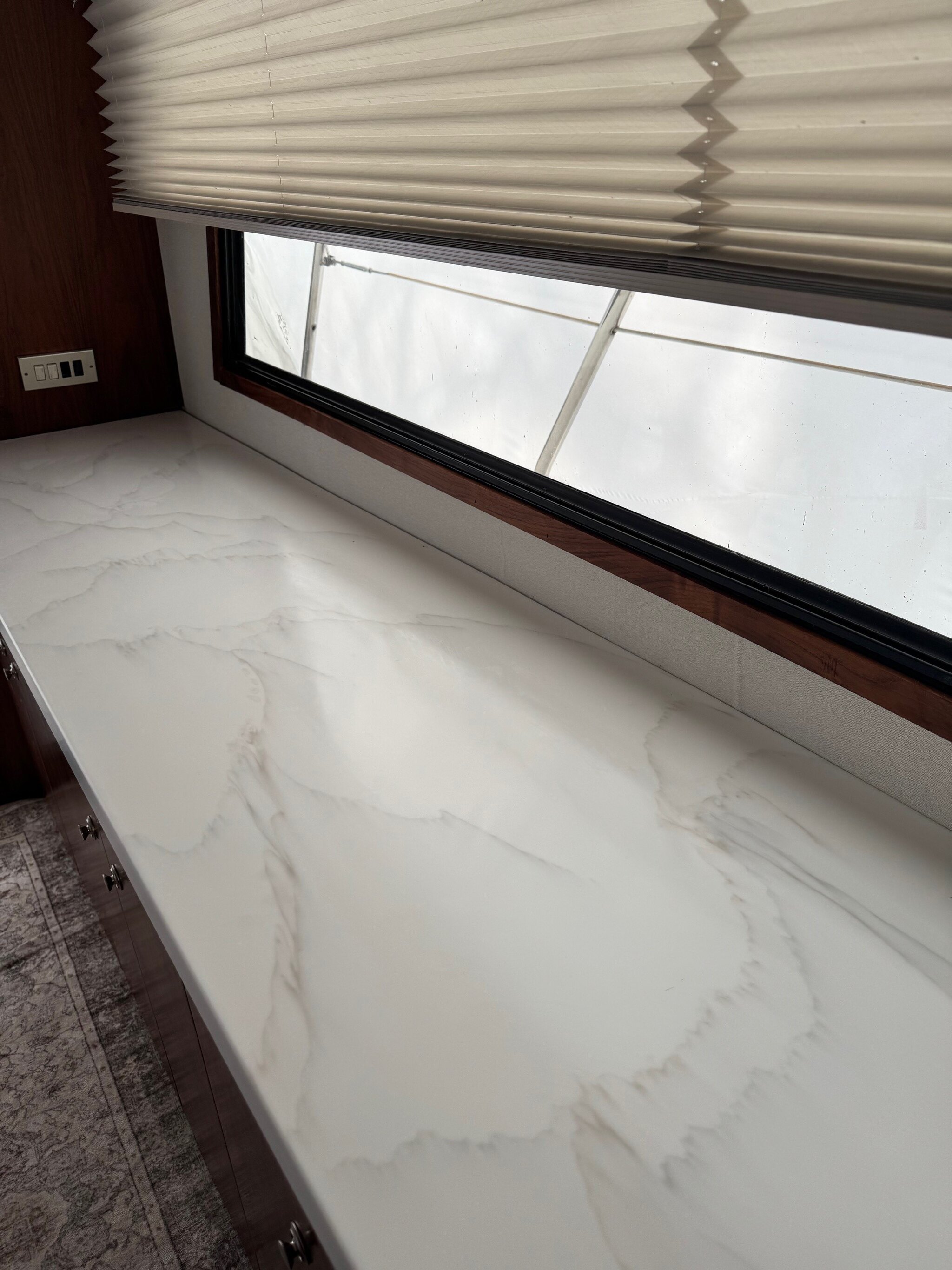 8299 661952 23230240 Neptunus 45 Sedan