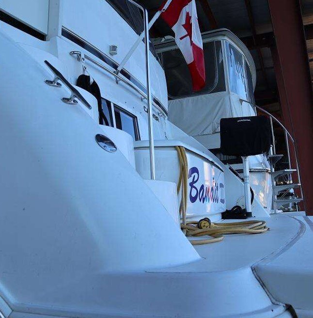 2000 Carver 356 MY