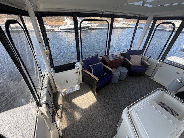 1997 Silverton 372