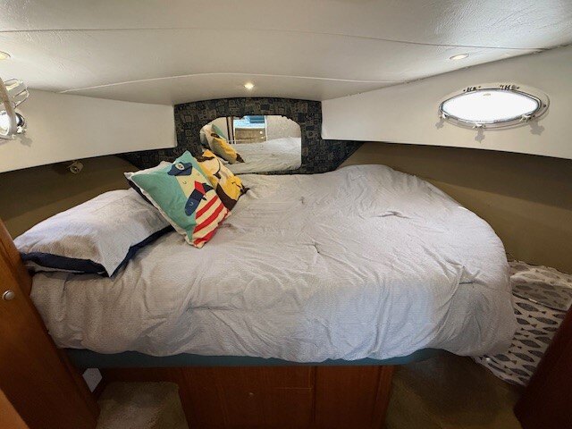 1997 Silverton 372