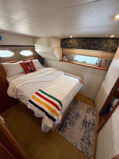 1997 Silverton 372