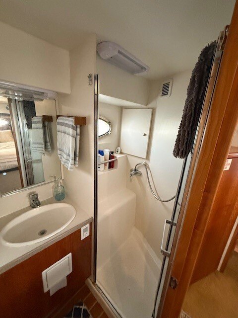 1997 Silverton 372