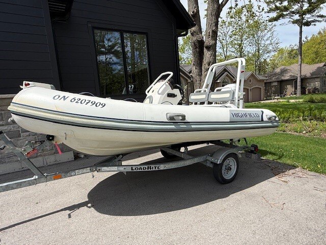8299 669068 23695374 Highfield 390 Sport