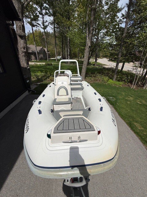 8299 669068 23695392 Highfield 390 Sport