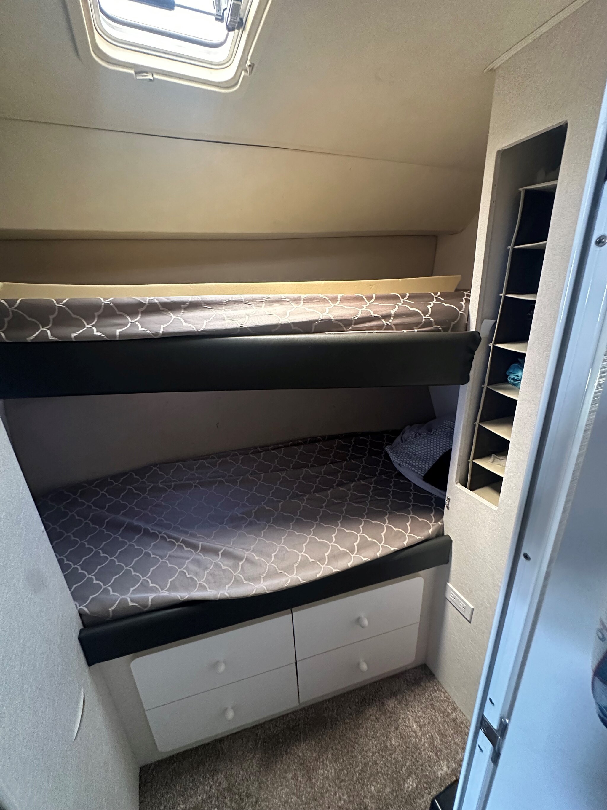 1995 Silverton 41C