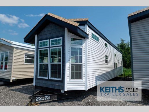 8925 38181 27240232 Fairmont Country Manor 148038