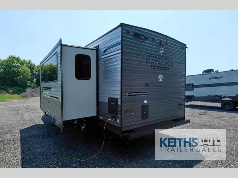 8925 39531 29146620 Coachmen Rv Catalina Legacy Edition 243rbs
