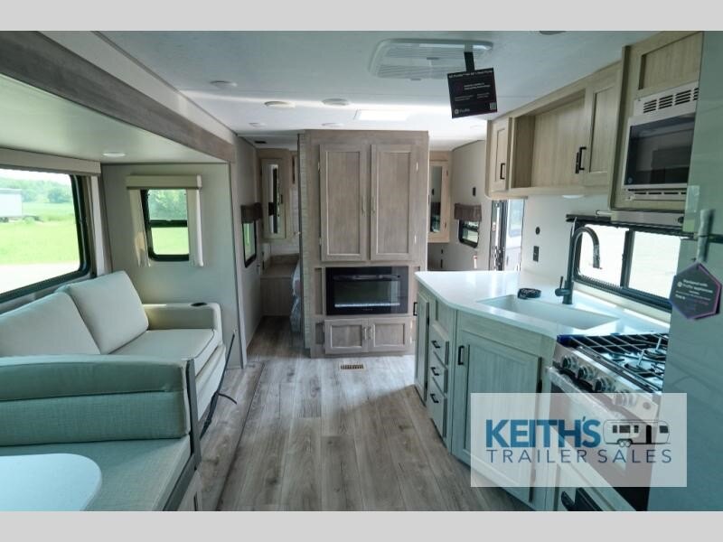 2026 Coachmen RV Catalina Legacy Edition 243RBS