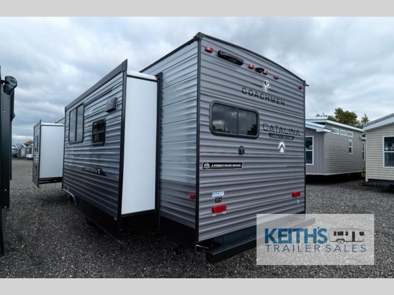 8925 40460 29205974 Coachmen Rv Catalina Legacy Edition 323maze