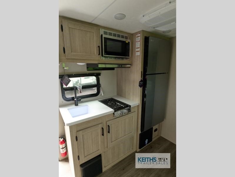 2026 Coachmen RV Catalina Summit Series 7 184MKS