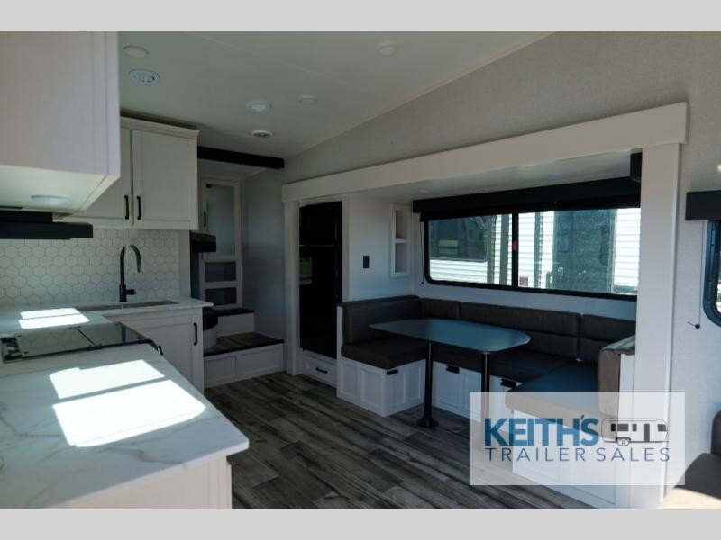 8925 41117 28753345 Open Range Rv Roamer Light Duty 28dbss