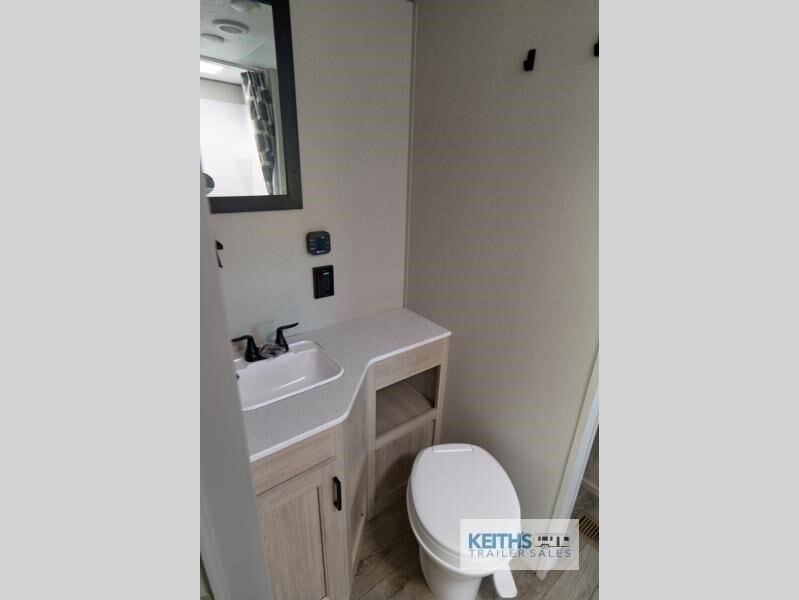 2026 Coachmen RV Catalina Summit Series 8 231MKS