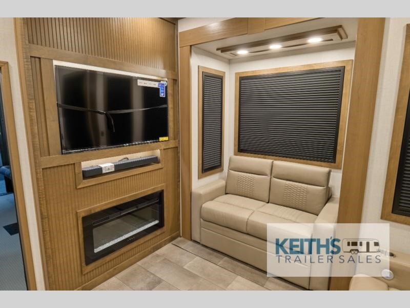 2026 Keystone RV Fuzion 442 FULL BODY PAINT