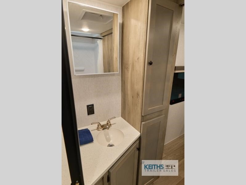 2026 Sunset Park RV Retro R196