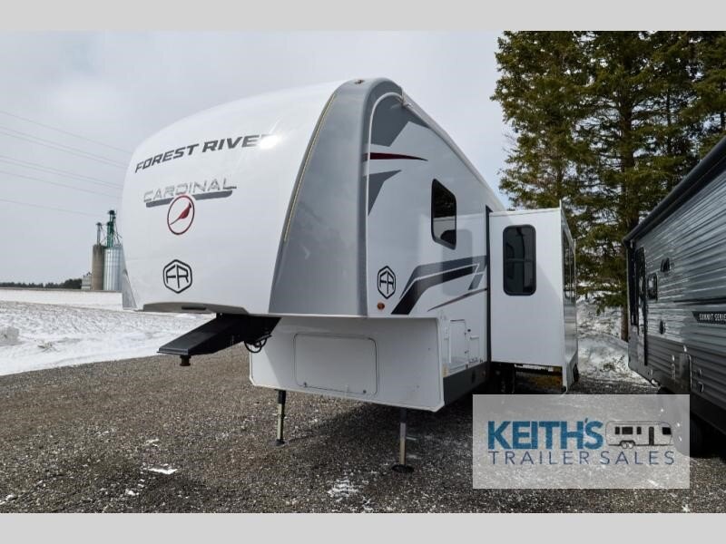 8925 43286 29205937 Forest River Rv Cardinal 27rb