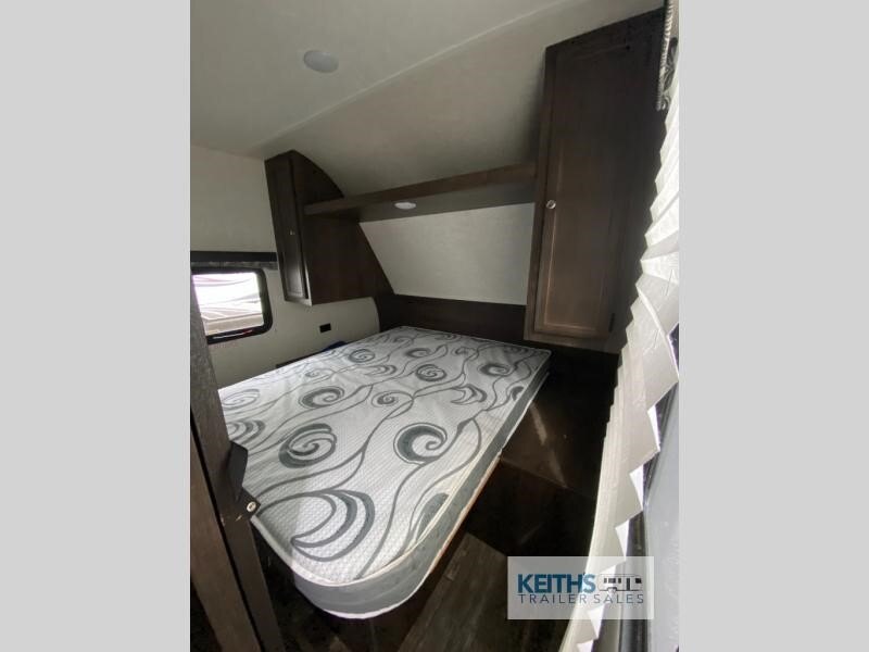 2019 Starcraft Autumn Ridge Outfitter 27BHS