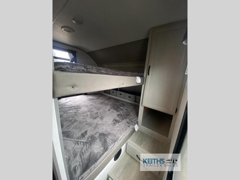 2027 Coachmen RV Catalina Legacy Edition 333DBDSCK