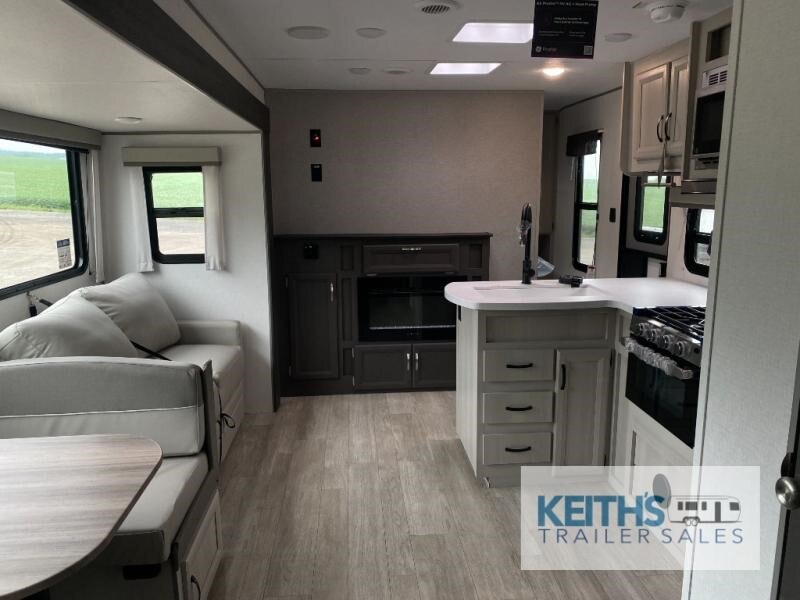 2027 Coachmen RV Catalina Legacy Edition 333DBDSCK