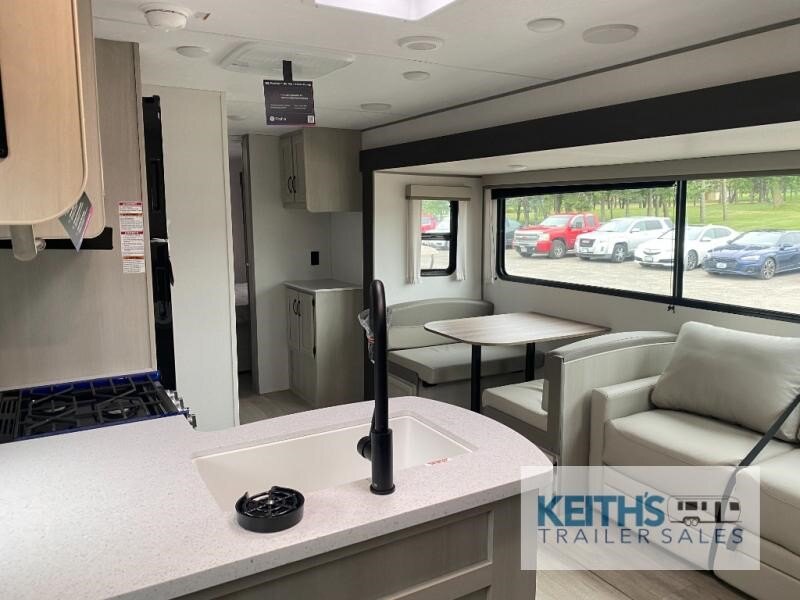 2027 Coachmen RV Catalina Legacy Edition 333DBDSCK
