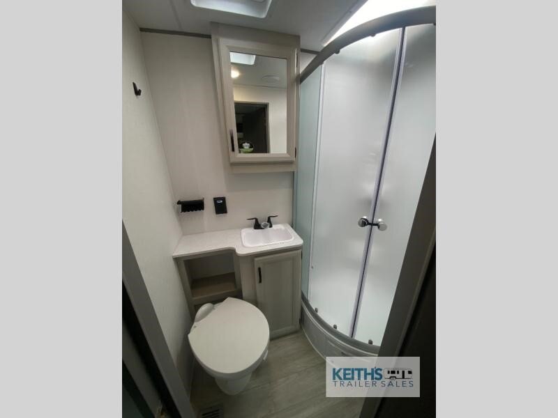 2027 Coachmen RV Catalina Legacy Edition 333DBDSCK