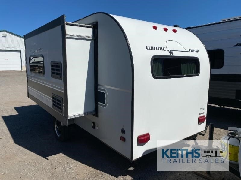 8925 44939 29145578 Winnebago Industries Towables Minnie Drop 1790