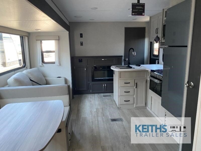 2027 Coachmen RV Catalina Legacy Edition 323BHDSCK