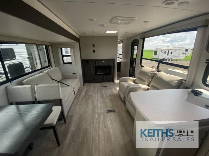 2027 Coachmen RV Catalina Legacy Edition 303RKDS